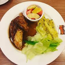 减重过程如何在kenny roger 使用午餐 1 side dish 尽量选择低gi 及天然食物2 沙拉不放酱3 酱汁另外放 今天忘记让员工帮我分开酱