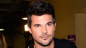 Check below for more deets about taylor lautner. Rafael Nadal Taylor Lautner