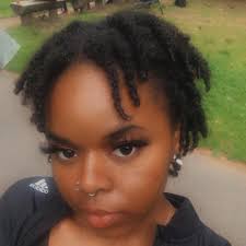 Do certifications or free training come with peer specialist jobs?