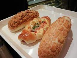 肉鬆 波蘿 陽光宣言烘焙坊 台北市萬華區康定路47號 hot dog buns food dog bun