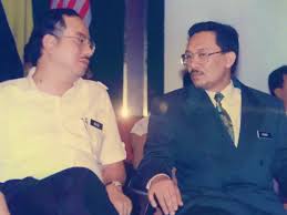 He said the initiative proposed by the malaysian youth council was proof of the. Umno2021 On Twitter Muhyiddinyassin Anwaribrahim Najibrazak Semasa Muda Ketiga Tiganya Pernah Jadi Tpm Timbalan Presiden Umno Timbalan Pengerusi Bn Hanya Najib Tsmy Berjaya Jadi Pm Setakat Hari Ini