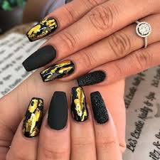 Fotos de uñas acrílicas 2021: Unas Negras De Moda Unas Elegantes Estilos De Unas Acrilicas Unas Negras