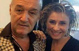 Scandalul dintre anamaria prodan și gigi becali aluat amploare. Un Cunoscut Impresar Fifa TranÈ™eazÄƒ RÄƒzboiul Anamaria Prodan Gigi Becali Patronul Stelei È™i A Introdus Familia In CombinaÈ›ie Care Sunt ConsecinÈ›ele Scandalului Dintre Cei Doi