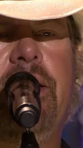 Kenny Chesney Tribute to Toby Keith Should of Been A Cowboy