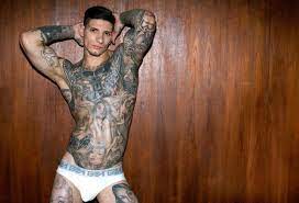 Cameron Diggs Fashion Beautiful Men Mens Tops