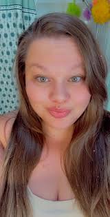 Brett, Naomi, Kiana and Brittany! Welcome to the land of beautiful chaos,  endless opportunities, everyday miracles, complete disarray and celebrated  adults! 💙 We are so happy to have you along for this