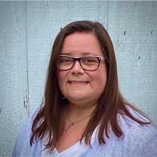 Lizbeth Patterson's Instagram, Twitter & Facebook