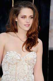 Полное имя — кристен джеймс стюарт (kristen jaymes stewart). Kristen Stewart