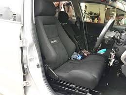 ホンダ ストリームにレカロシートエルゴメドdの装着 運転腰痛は座席と姿勢の複数原因 jetsetにお任せください ホンダ ストリーム ホンダ 装着