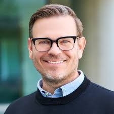 Eric Parmelee's Instagram, Twitter & Facebook