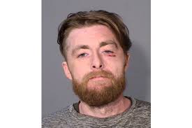 8-Year-Old Girl Helps Father Fend Off Attempted Robber at Liquor Store