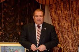 قبضت الأجهزة الأمنية المصرية على رجل الأعمال، حسن راتب، تنفيذا لقرار النيابة العامة بضبطه، بعد أن وكشفت تحقيقات السلطات المصرية مع النائب البرلماني السابق، علاء حسانين، الشهير بنائب الجن والعفاريت، أن رجل الأعمال، حسن راتب، متهم بتمويل علاء. Ø­Ø³Ù† Ø±Ø§ØªØ¨ Ø§Ù„ÙˆØ·Ù†