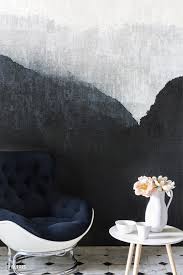 Daring to be bold, to innovate and act as explorers in the creation of furnishing fabrics and wallcoverings. Die Fliese Tapeten