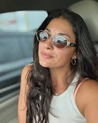 What are some suggestions for nice colorful shoes?