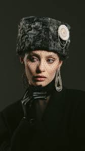 Cușma is the new iconic manifesto.✨, Din tradiție se nasc cele mai  neașteptate decizii de stilizare a ținutelor. , De ce să nu fii chiar TU un  trendsetter? , Redefinește ID-ul neamului nostru în ...