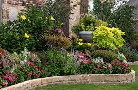 Nicht nur gartenzeitschriften werden mit tipps gefüllt, auch das internet, wie hier auf diesen seiten bieten diesen. Gartengestaltung Tipps Wie Sie Licht Und Schatten Im Garten Verteilen