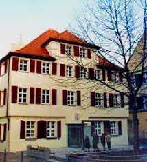 The young boy of about 16 was wearing pantaloons, a silk necktie, a waistcoat, a gray jacket, and a handkerchief with the initials kh embroidered onto it. Kaspar Hauser In Ansbach Museen Franken Tour