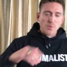 Ok. Jag erkänner. När @dannysaucedo som är en av Sveriges bästa artister  enligt mig, nämner mig i samma mening som "bästa sångare", Melo",  @sabinaddumba och @mollyhammar blir jag väldigt glad! Wow! 🙏 ...