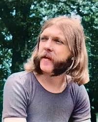 Danny Hendershot's Instagram, Twitter & Facebook