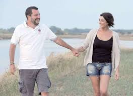 Elisa isoardi, la rivelazione su fabrizio frizzi a verissimo: Matteo Salvini E Elisa Isoardi In Puglia Dago Fotogallery