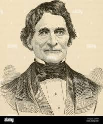 Ellen Moulton's Instagram, Twitter & Facebook