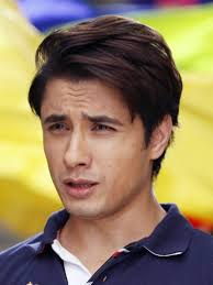 Ali Zafar's Instagram, Twitter & Facebook