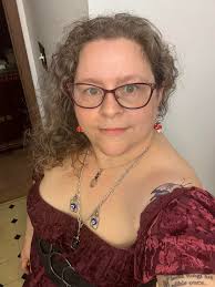 I discovered this page a few weeks ago. Although I've been to Ireland and  saw a lot of places while I was there, I have a lot to learn. I am planning