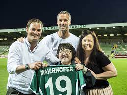 El sv mattersburg fue un equipo de fútbol de austria, situado en la localidad de mattersburgo. Ein Tag An Der Seite Des Majors Stefan Maierhofer Liess Fantraum Wahr Werden