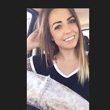 Alexandra Knapp's Instagram, Twitter & Facebook