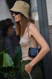 Fq Coming Soon Fashion Quarterly Moda Gorros Moda Sombreros De Moda