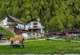 Complexul turistic cheile gradistei este situat in moeciu, la 7 km de castelul bran si la 30 km de orasul brasov. Bine Ai Venit In Moieciu La Hotel Cheia