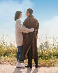 Làn da của cô là trắng tự nhiên. Cai Om Ä'áº§y Tinh Tá»© Cá»§a SÆ¡n Tung M Tp Va Háº£i Tu