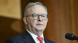 Darwin Knight reveals Mary and Frederik's Top End revelation