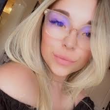 Christy Bixby's Instagram, Twitter & Facebook