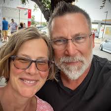 Good evening. I hope you're all well. Does anyone have experience of  walking the Camino following a total knee replacement? I had an utterly  life-transforming & successful total knee replacement in 2017