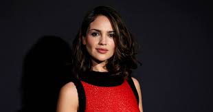 She secured the role of fran who is the girlfriend of marla grayson. Eiza Gonzalez Is Tired Of Latinx Stereotypes In Film