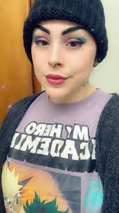 🎉T.G.I.F. Beauties!!🎉~ So glad it's the weekend, need to get more  Christmas shopping done. Hope everyone had a nice week!! For today's look,  I used 2 of my Nomad Cosmetics pallettes- Berlin