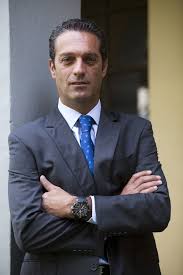 He is 1.73 m tall and has a body weight of 90 kg. Carlos Slim Domit Historica Wiki Fandom