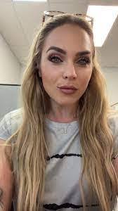 Jill Osman's Instagram, Twitter & Facebook