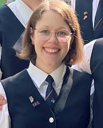 Dürfen wir vorstellen… … das ist unsere Christina ☀️ Sie ist bereits seit  20 Jahren Mitglied im Musikzug. Ihre Eltern haben ihr also erst das Laufen  und dann das Trompete-Spielen beigebracht ☺️