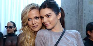 Khloé kardashian's pr team is working to remove a private photo from the internet. Khloe Kardashian Trolled Kendall Jenner S Bikini Instagram In The Best Way