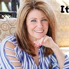 Becky Munger's Instagram, Twitter & Facebook