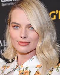 Margot robbie is the harley quinn of hollywood. From Beyonce To Margot Robbie Celebrities Surprising First Jobs Before They Were Famous L Officiel Brazil