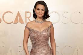 Selena Gomez Dazzles in Dress Made of 16,000 Drops of Glass at Oscars 2025