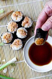 Spicy Tuna Roll Poor Man S Pickled Plum Food And Drinks Recipe Spicy Tuna Roll Homemade Sushi Sushi Recipes