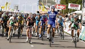 Geçen yıl i̇talya bisiklet turu'nda hayatını kaybeden wouter weylandt, ölümünün birinci yıldönümünde anıldı. Marcel Kittel Zdenek Stybar En Wouter Weylandt Wonnen In Zeeland Sport In Zeeland Pzc Nl