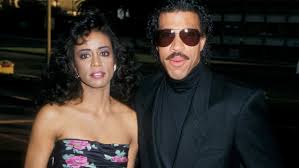 Lionel Richie Health Update After Onstage Scare, Postponed Shows
