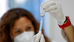 La vacuna de astrazeneca es menos efectiva contra variante sudafricana de acuerdo con estudios recientes, es limitada frente a la variante de coronavirus sudafricana, y aunque es efectiva. Que Efectividad Tiene La Vacuna De Pfizer Moderna Astrazeneca Y Janssen Frente A La Variante Delta Del Coronavirus Onda Cero Radio
