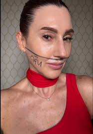 Linha dos “NÃO” depois dos 40 . . . #maquiagem #pelemadura #beleza  #dicasdebeleza #makeup #over40 #beauty