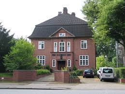 Dieses schöne mehrfamilienhaus wurde um die jahrhundertwende gebaut und liegt in einer ruhigen seitenstrasse. 4 Zimmer Wohnung Zu Vermieten Elbchaussee 85 22763 Hamburg Ottensen Mapio Net